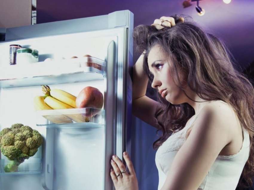 Nëse keni uri para gjumit, dietologët këshillojnë këto ushqime