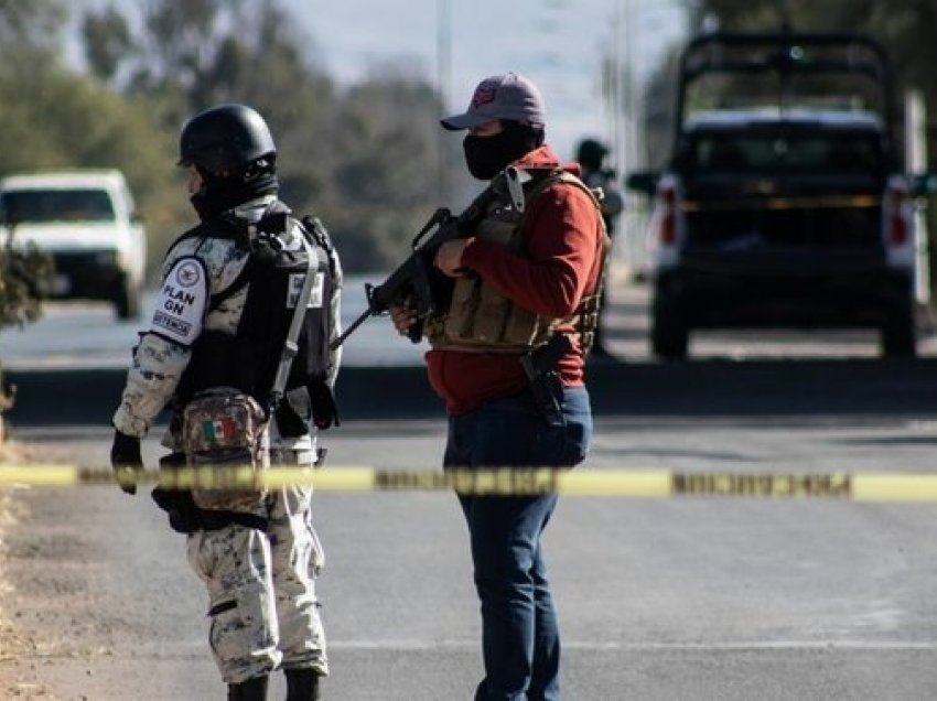 Lufta për drogën në Meksikë gjenden 16 trupa të pajetë