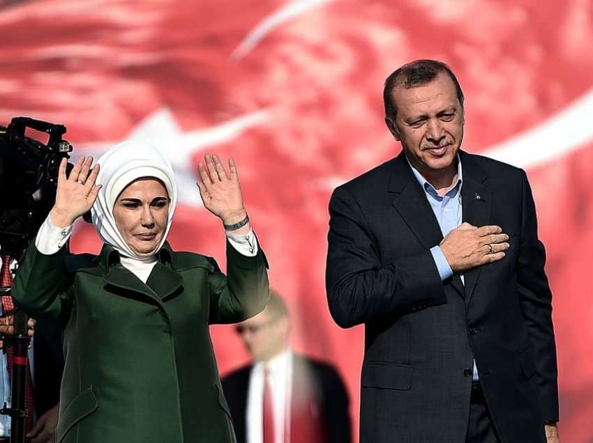 Erdogan shërohet nga COVID-19, por jo edhe gruaja e tij
