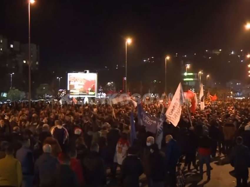 Protestë në Mal të Zi, nuk duan qeveri të formuar nga pakicat