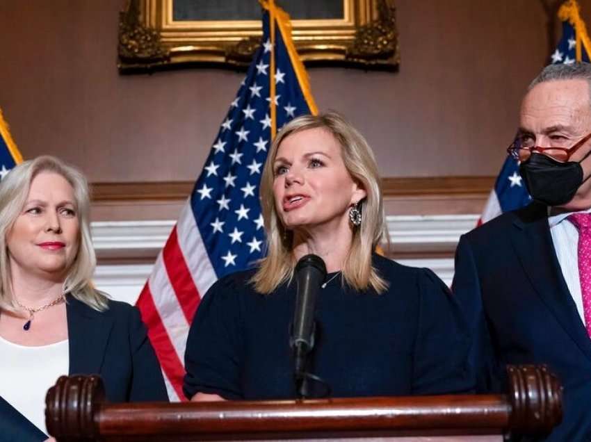 Kongresi miraton ligjin për paditjen e ngacmimeve seksuale në vendin e punës