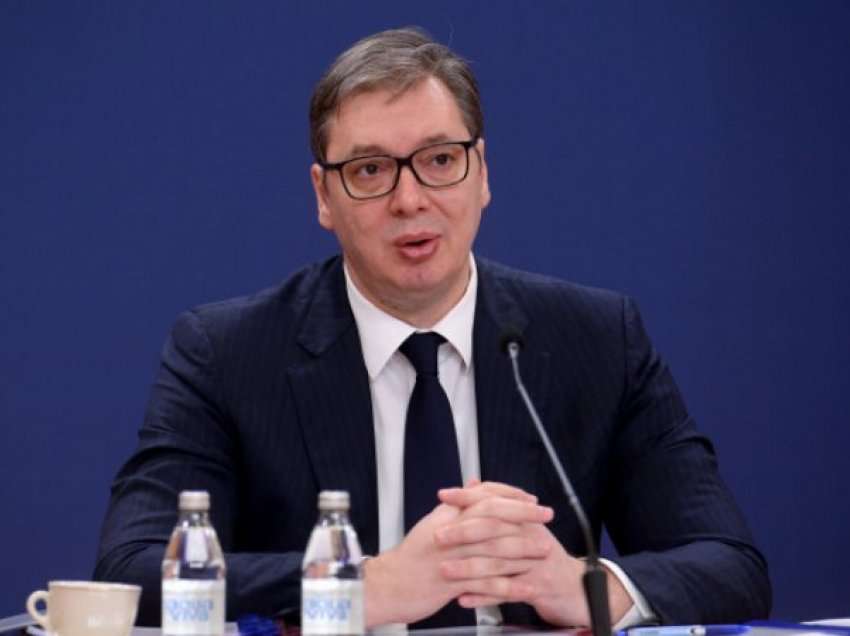 Vuçiq premton pagë mesatare prej 1000 eurosh në Serbi, pension 500 euro