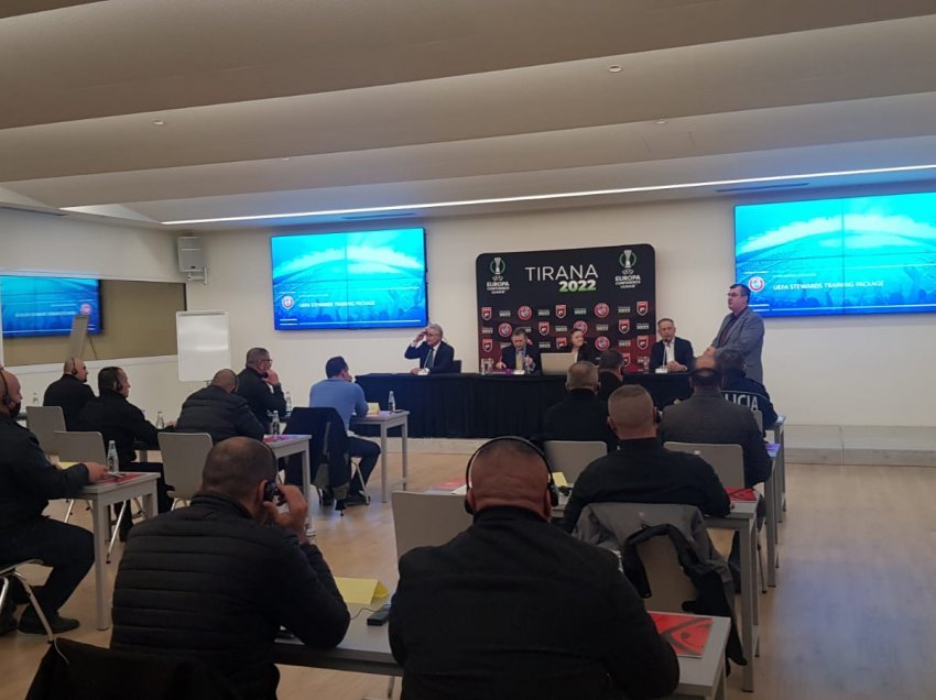 UEFA & FSHF organizojnë trajnime mbi sigurinë në Tiranë