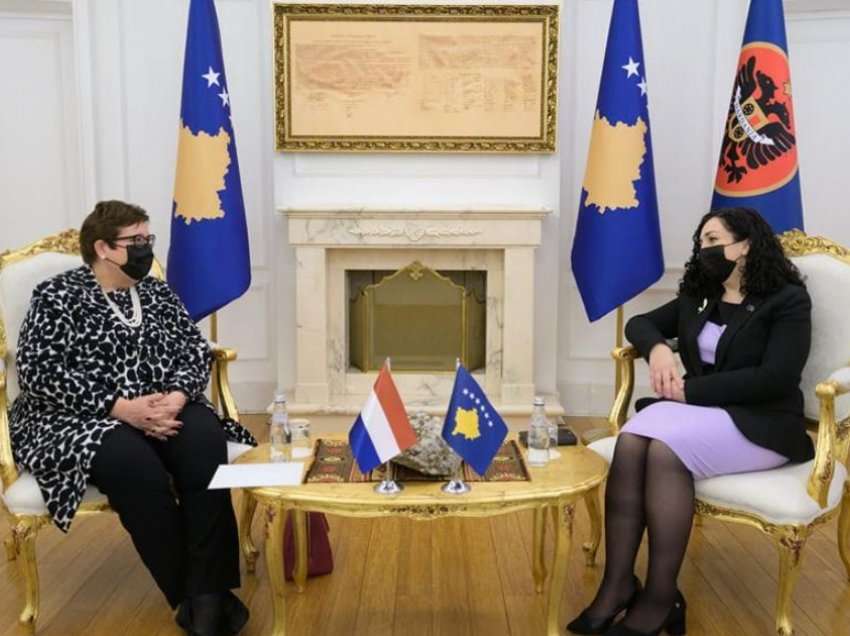 Osmani takohet me ambasadoren holandeze, bisedojnë për liberalizimin e vizave
