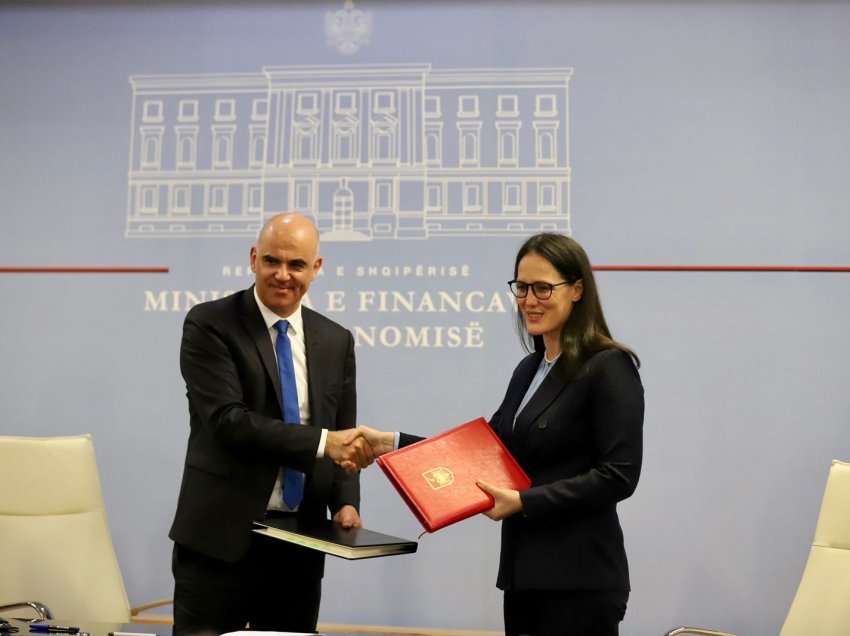 Zvicra i njeh Shqipërisë kontributet e pensioneve, nënshkruhet marrëveshja mes dy qeverive