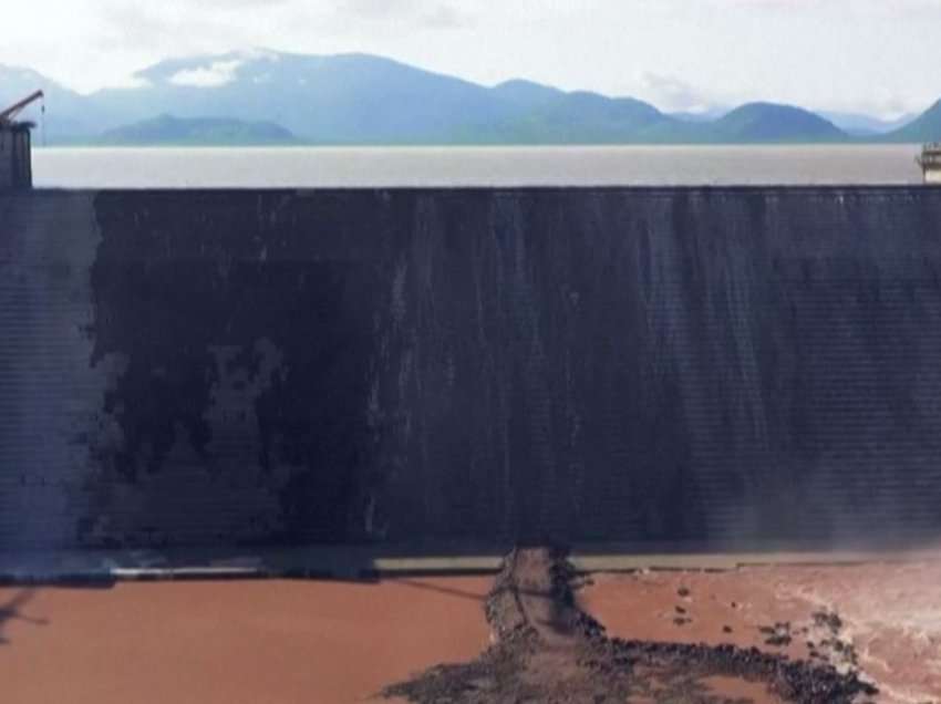 Mega-diga e kontestuar në Nilin Blu nis prodhimin e energjisë për Etiopinë