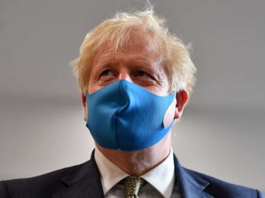 Kryeministri britanik: Duke nisur nga e hëna, do t’i rikthehemi normalitetit të para-pandemisë