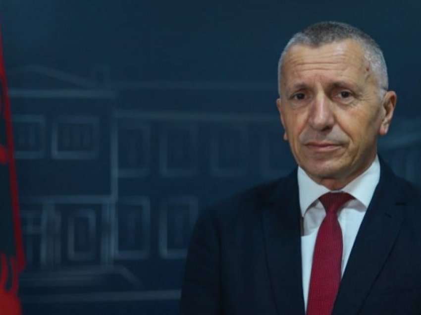 Kamberi: Më mirë më pak deputetë shqiptarë në Serbi por që ushtrojnë politika të mira, se të kemi pesë të tillë të orientuar gabimisht