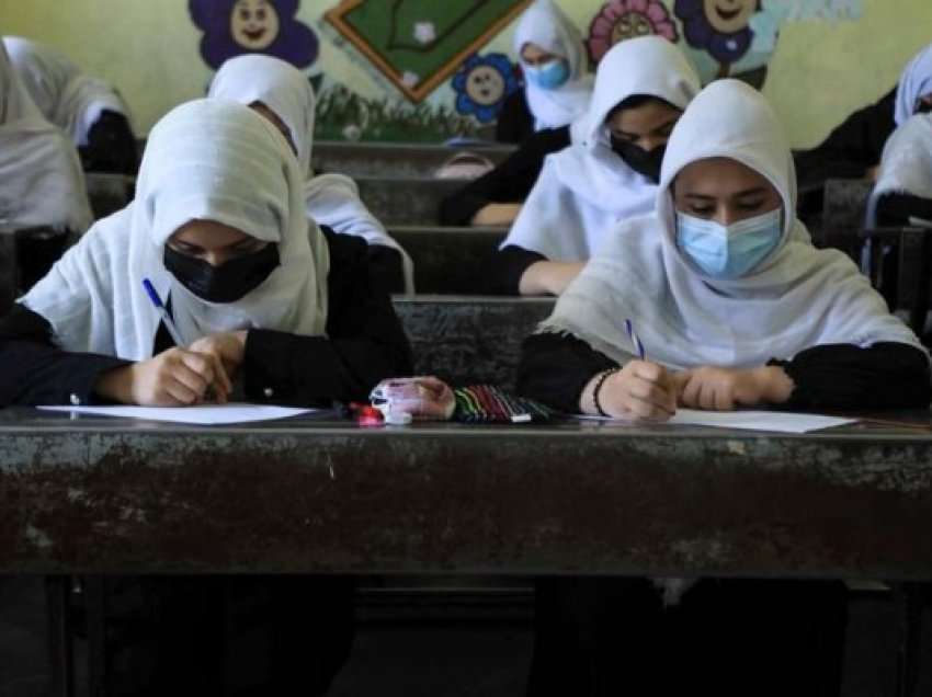​UNICEF: Talebanët do të lejojnë vajzat afgane të shkojnë në shkollë