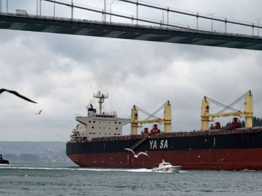Franca konfiskon anijen ruse në Kanalin Anglez