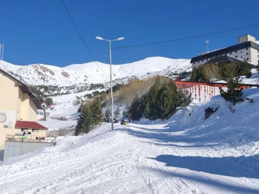 Rrezik për ortek, mbyllet Qendra e Skijimit në Brezovicë