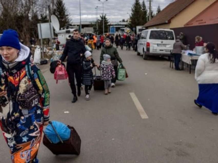 422 mijë njerëz kanë ikur nga Ukraina