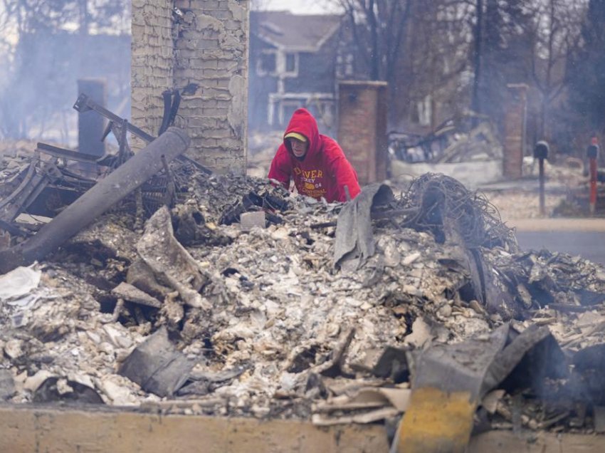  Gati 1 mijë shtëpi u shkatërruan në zjarrin e Kolorados