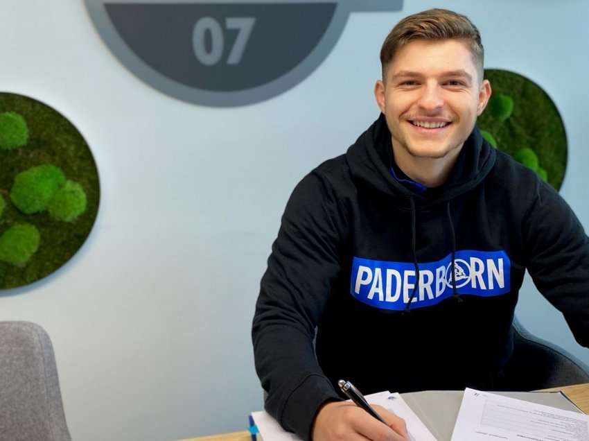 Muslija nënshkruan me skuadrën gjermane