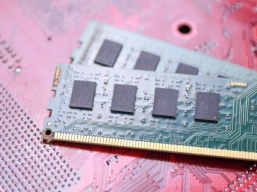 Gjen mënyrën që memorien DDR4 ta përdor në pllakat e DDR5
