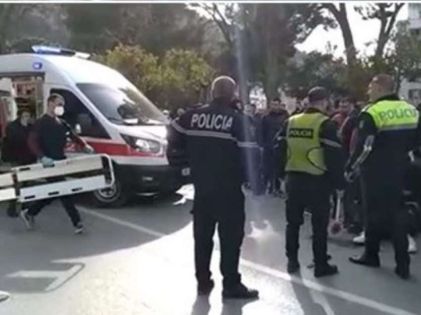 Makina shtyp nxënësin në Berat, shoferi arratiset, 15 vjeçari në gjendje të rëndë