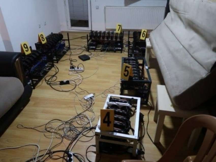 ​Sekuestrohen 67 aparate për prodhimin e kriptovalutave në jug të Mitrovicës