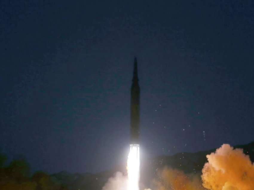 Detajet/ SHBA vendos sanksione lidhur me testet me raketa të Phenianit
