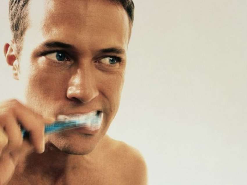 5 gjëra që duhet me patjetër t’i dini për kujdesin ndaj dhëmbëve