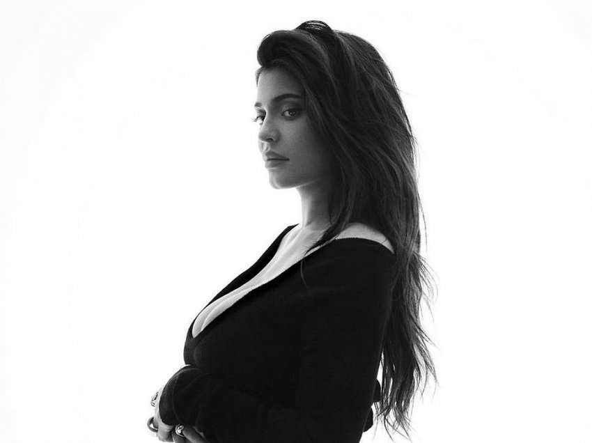 Brenda baby shower-rit luksoz të Kylie Jenner