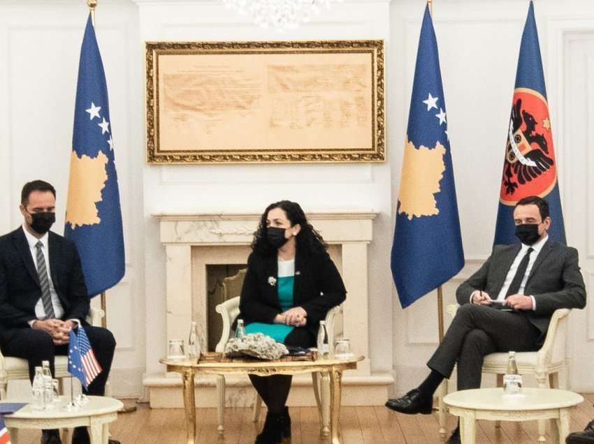 Ish ambasadori tregon se çfarë do të ndodhë nëse Kosova lejon mbajtjen e referendumit serb