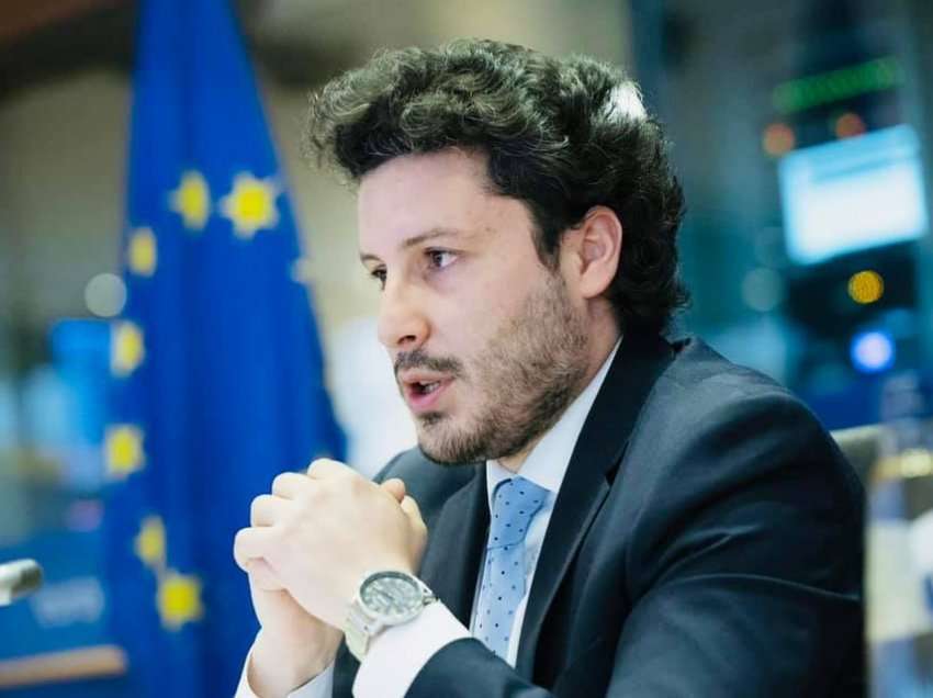Dritan Abazoviq: Ne ofrojmë një qeveri të pakicës, për të zhbllokuar rrugën drejt BE-së