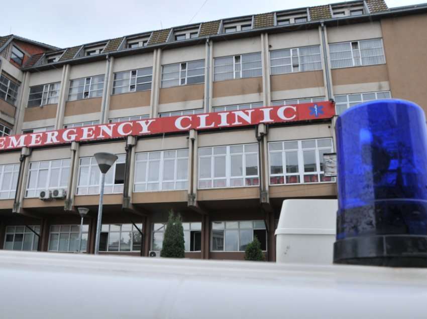 Daily Mail shkruan për 67 vjeçarin nga Kosova që ka organe gjenitale mashkullore dhe femërore