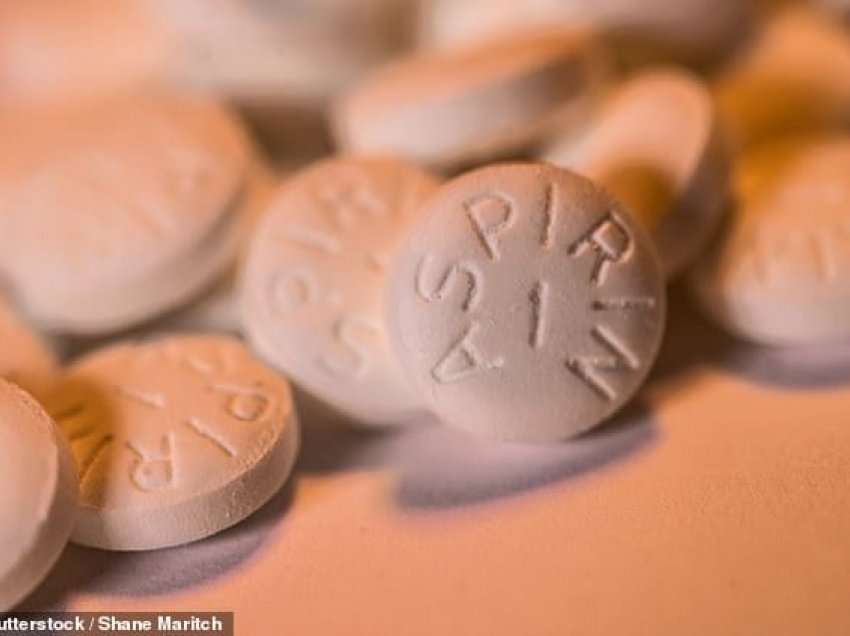 ​Shkencëtarët kanë vërtetuar se çfarë mund t'u bëjë aspirina njerëzve me COVID