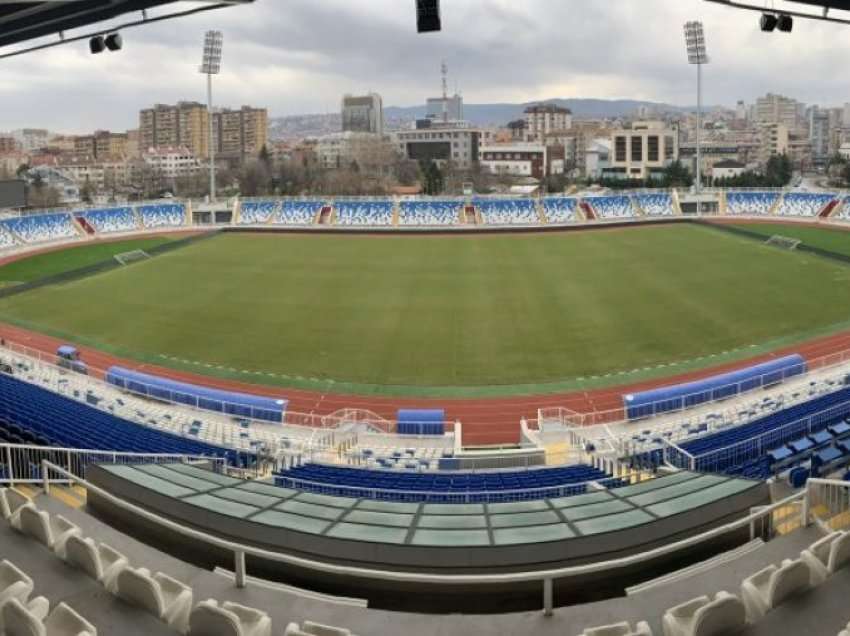 Nuk lejohen shikuesit në stadiume dhe palestra në Kosovë