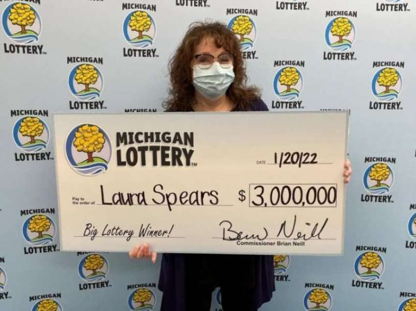 Rastësisht kontrolloi emailin, amerikania kuptoi se ka fituar 3 milionë dollarë në lotari