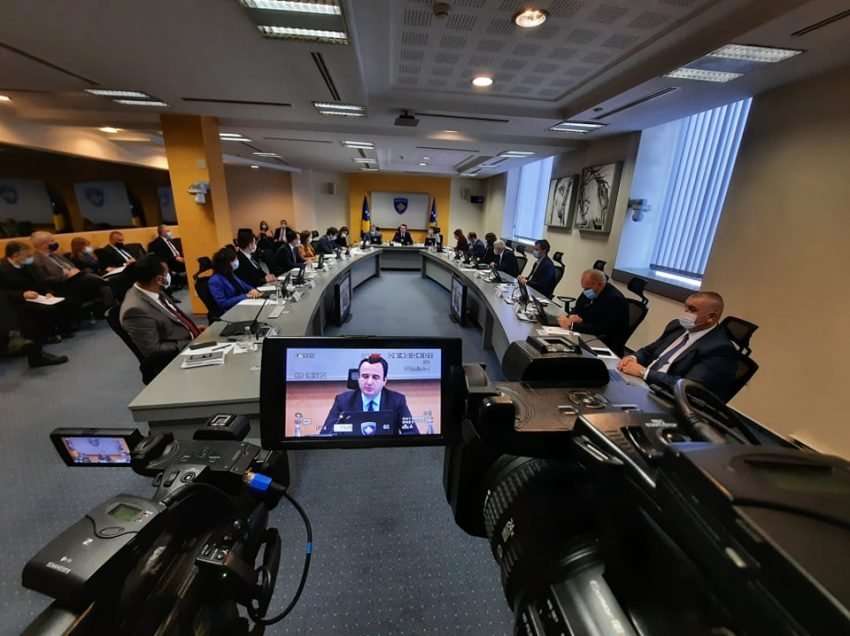 Qeveria e Kosovës formon komision ekzekutiv për zhvillimin e sistemit të arsimit