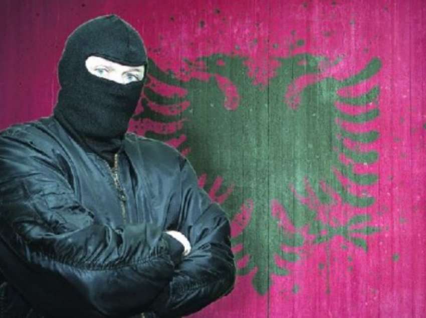 Kriminologu nxjerr informacionet “sekrete”: Ky është vendi i shndërruar si ‘parajsa’ e mafias shqiptare dhe asaj italiane!