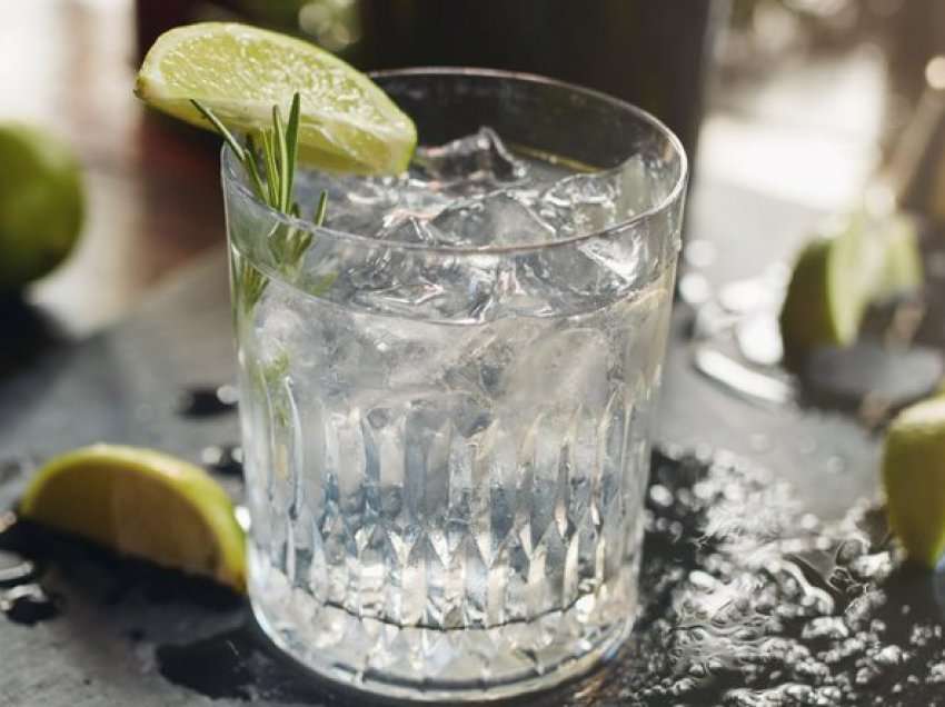 Njihuni me 5 përfitime surprizuese të gin-it