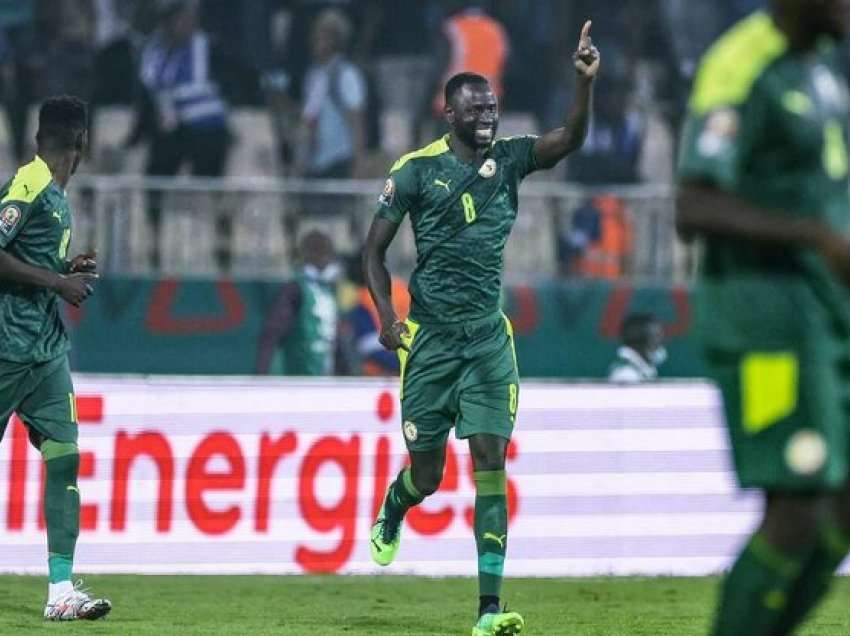 Senegali kualifikohet në gjysmëfinale