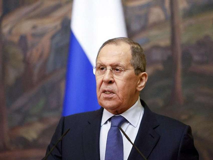Lavrov: Bisedimet e paqes nuk kanë kuptim tani