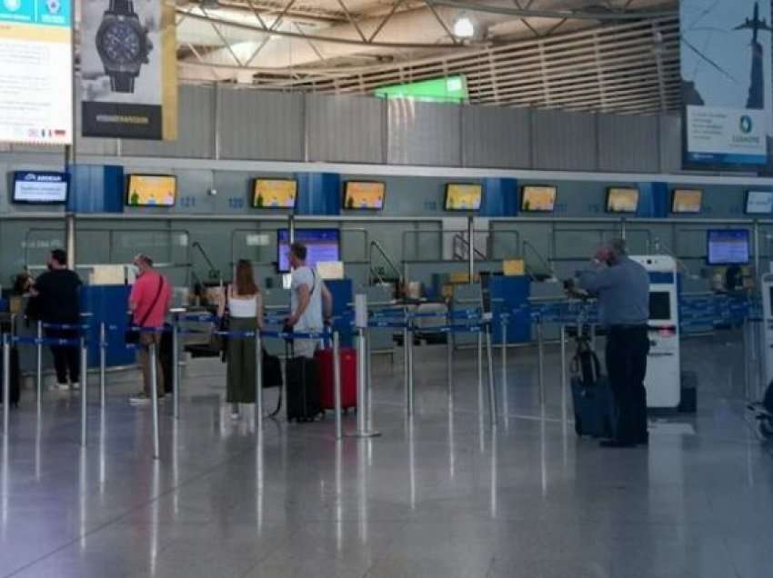 Kaos në aeroportet europiane, anulohen dhjetëra fluturime/ Çfarë po ndodh në Spanjë dhe Francë!