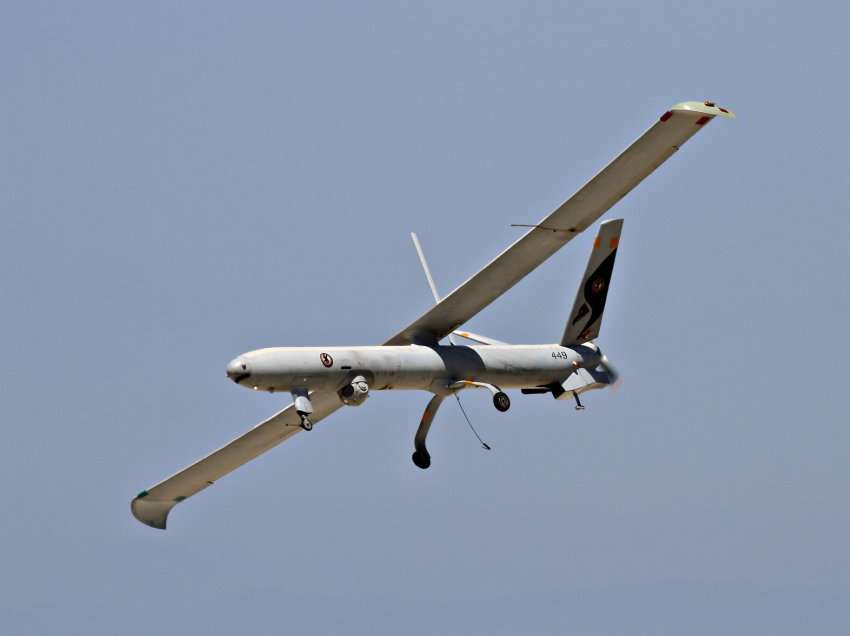 Izraeli rrëzon me raketa dronët e Hezbollahut