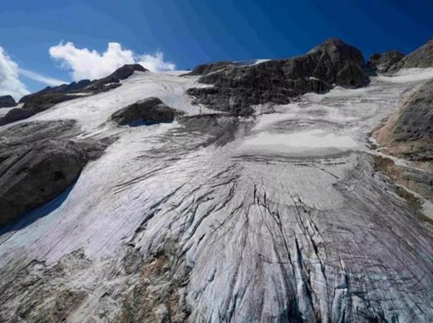 Mrekulli në Itali/ Gjenden 7 alpinistët e humbur pas rënies së akullnajës, fati i 5 italianëve ende mister