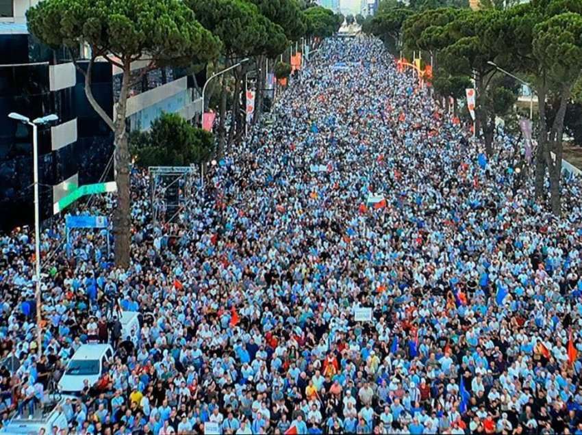 “Mijëra ishin në Bulevard”- Salianji: Qeveria e ka humbur mbështetjen e qytetarëve