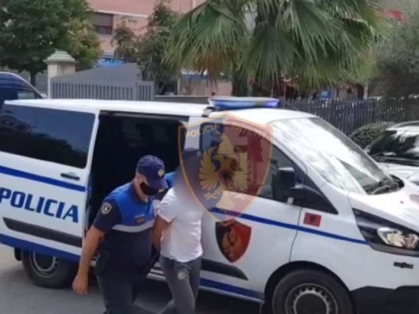 Dhunoi djalin dhe i vuri flakën banesës, arrestohet 50-vjeçari në Tiranë