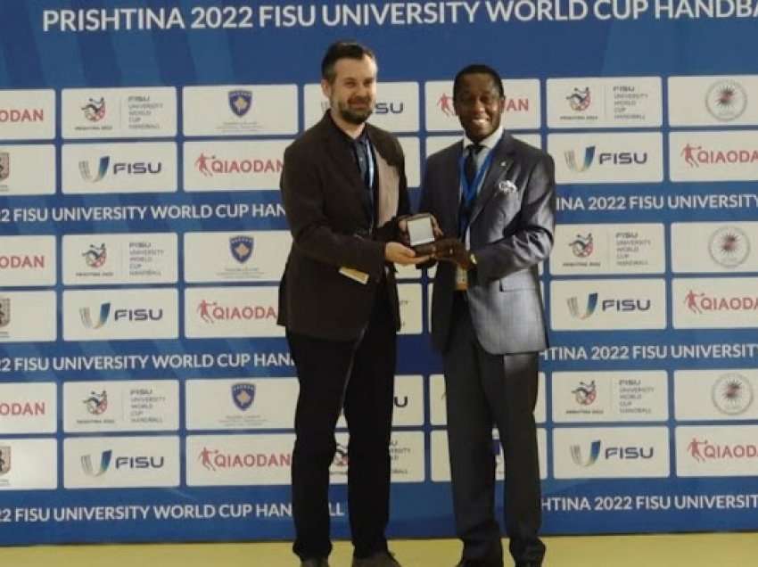 ​Çeku: Ta shijojmë së bashku botërorin e hendbollit universitar në Prishtinë