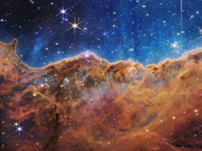 Pamje që të lënë pa frymë, teleskopi Webb kap imazhin e mjegullnajës ku formohen yjet