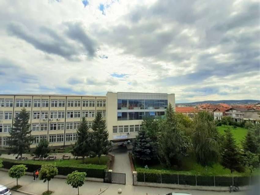 ​Universiteti Kadri Zeka ka hapur konkursin për pranimin e studentëve