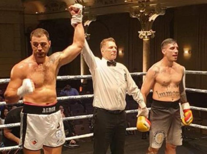 Shqiptari e mposht me nokaut në raundin e parë boksierin brazilian