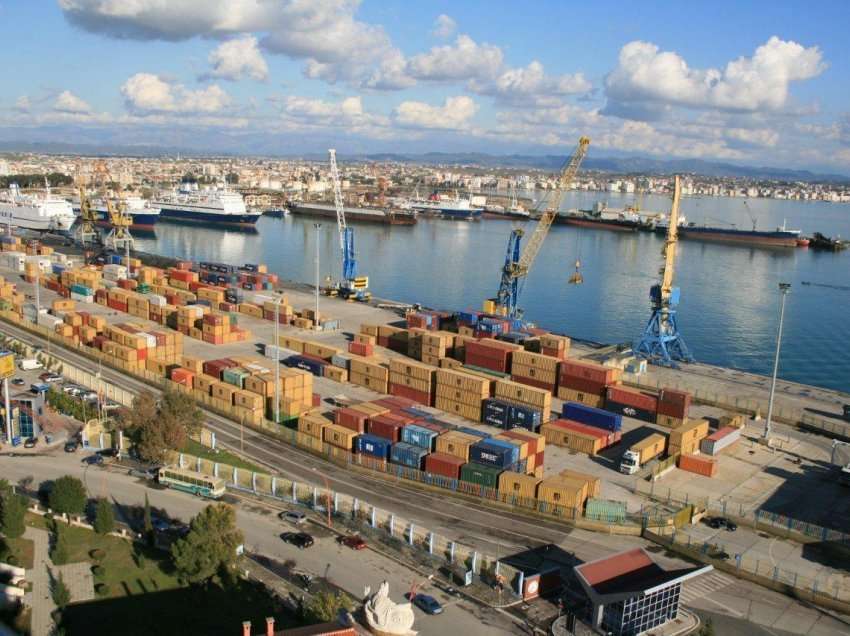 “Çfarë lidhje kam unë, shofer jam”- Të arrestuarit në Portin e Durrësit mohojnë akuzat për trafik kokaine! 