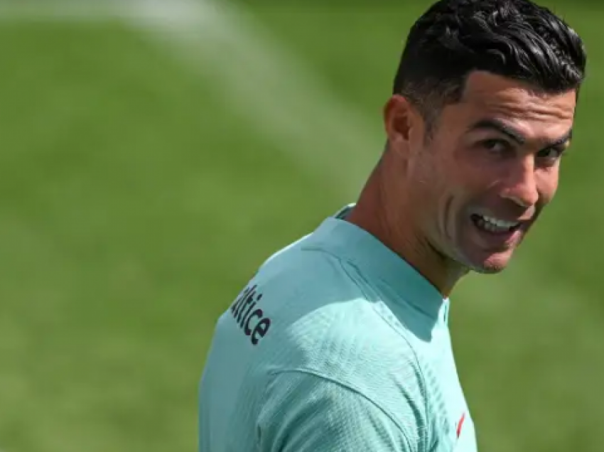 Befason Ronaldo, stërvitet me ekipin e ligës së dytë angleze