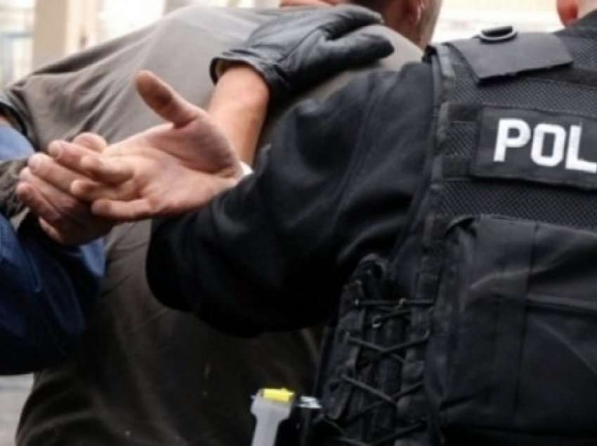 Bie në prangat e Policisë së Kosovës i kërkuari për 14 vepra penale