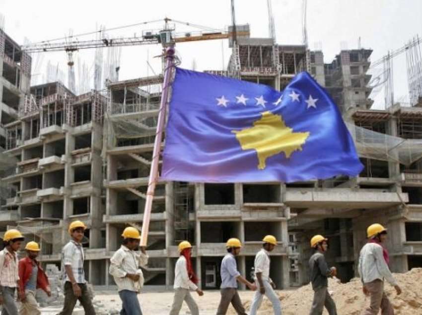 Vazhdon kriza për punëtorë në Kosovë, një kompani merr 20 punëtorë nga Pakistani