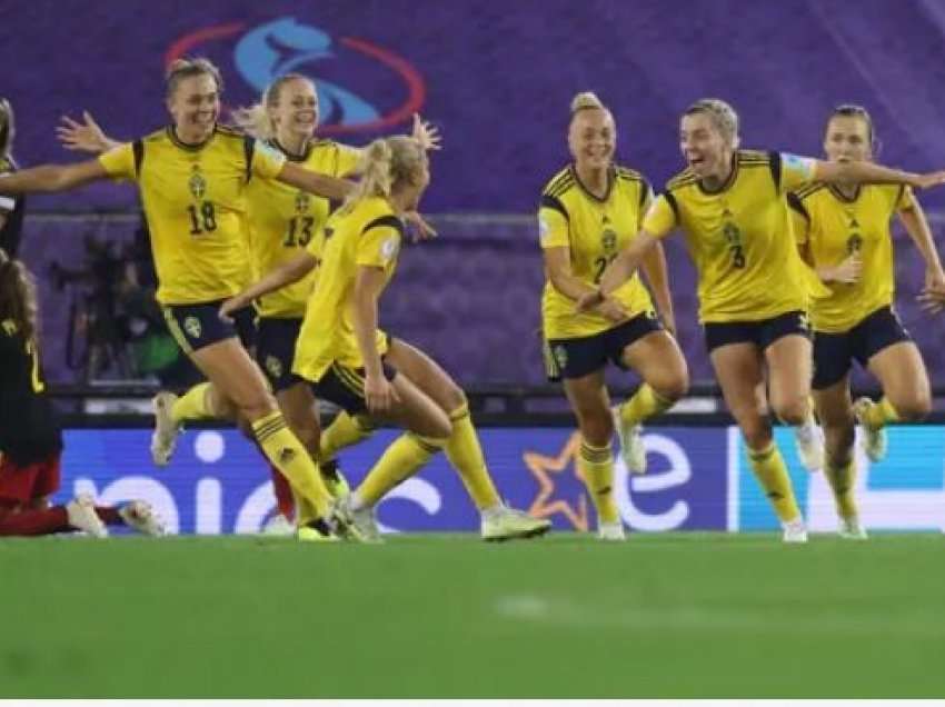 Kosovare Asllani në festë, Suedia në gjysmëfinale të Kampionatit Evropian