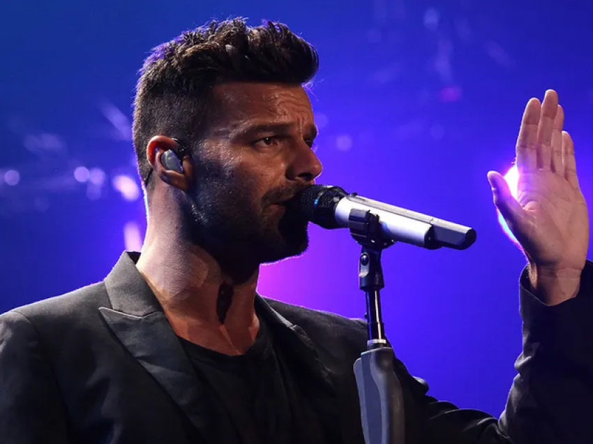 ‘E dhimbshme’, Ricky Martin reagon për herë të parë pas akuzave për incest